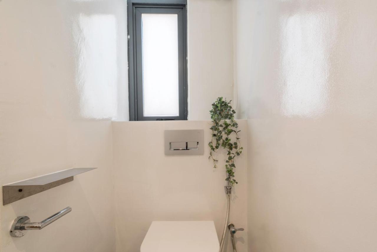 South Buona Vista Studio Suites A * Singapura